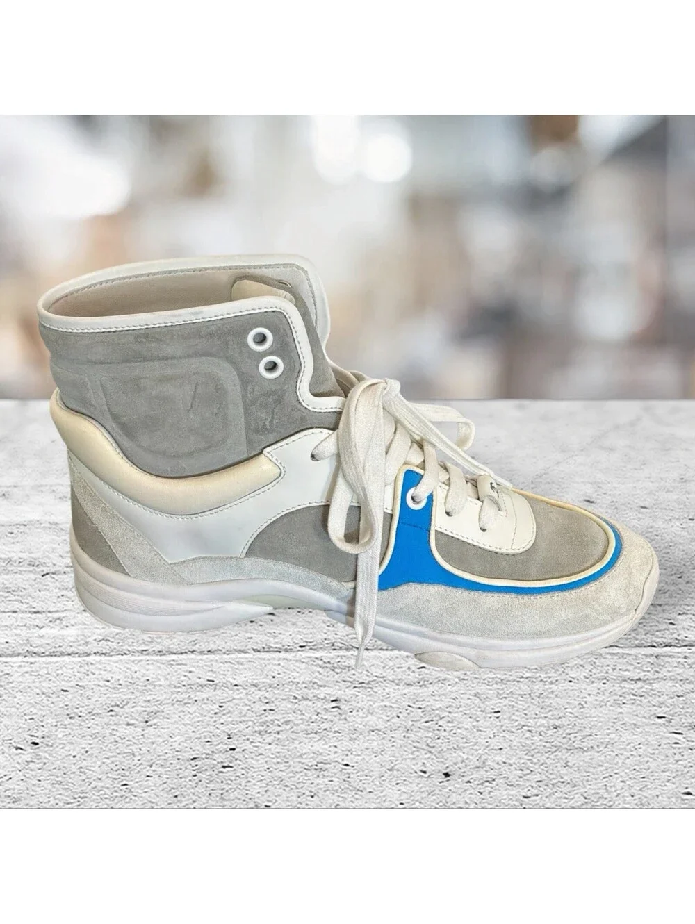 CHANEL BLUE, WHITE, GREY HIGH TOP TRAINER SNEAKER SIZE 39 G33726